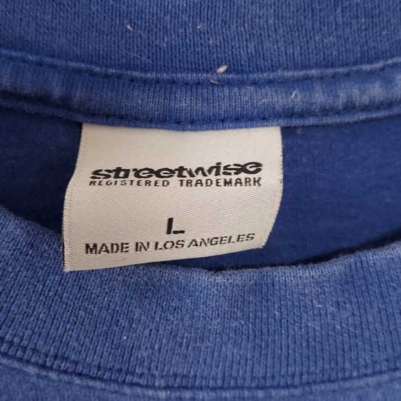 Streetwise T-Shirt - Picture 2 of 6